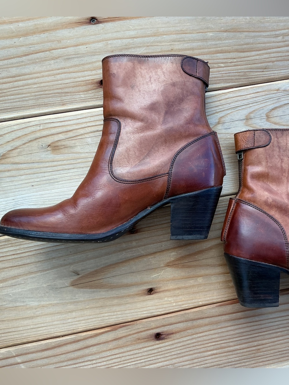 Frye Jackie Leather Ankle Boots 8B Cognac Brown Button Strap Western Block Heel - Picture 10 of 16